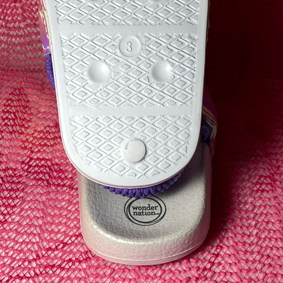 3/$20 💞 Infant Sandals Bundle - Picture 7 of 10